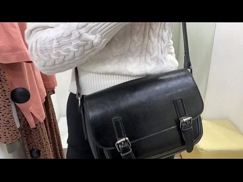 ❤️ Offentlig onani av den unga slynan FeralBerry med en dildo i provrummet ❤️❌ Super sex at us sv.com-porn-mz.ru ❌️❤